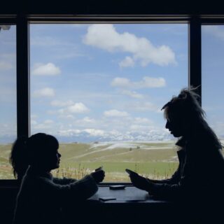 La pubblicità AirBnb What a Difference a Day Makes | Countryside